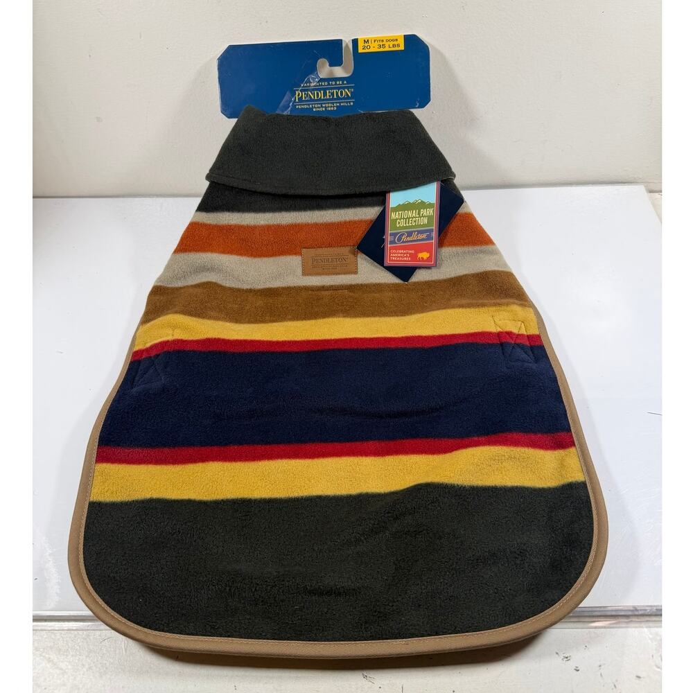 Pendleton Dog Coat, NWT, Medium, 20" Up to 35 lbs